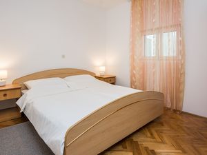 23431625-Ferienwohnung-4-Privlaka-300x225-5