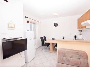 23434652-Ferienwohnung-5-Privlaka-300x225-4