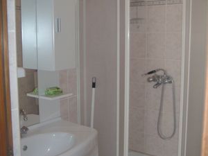 23955519-Ferienwohnung-4-Privlaka-300x225-5