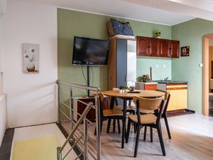 24045195-Ferienwohnung-6-Privlaka-300x225-4