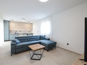 24048094-Ferienwohnung-5-Privlaka-300x225-1