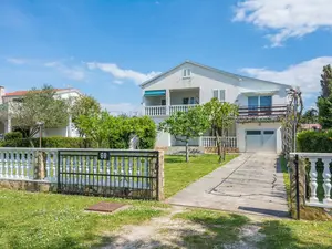 Ferienwohnung für 6 Personen in Privlaka