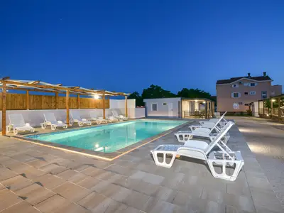 pool