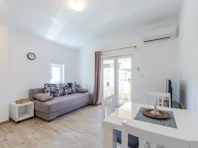 Ferienwohnung für 2 Personen (45 m²) in Privlaka 8/10