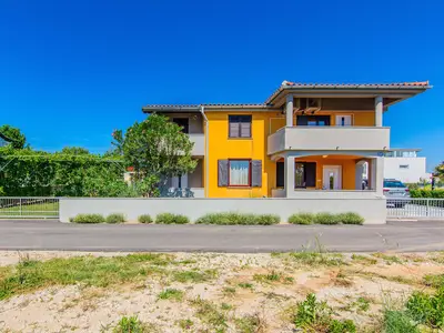 Ferienwohnung für 4 Personen (65 m²) in Privlaka 1/10