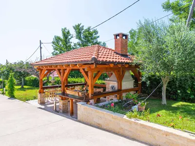 Ferienwohnung für 5 Personen (75 m²) in Privlaka 9/10