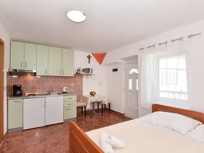 Ferienwohnung für 2 Personen (23 m²) in Privlaka 2/6