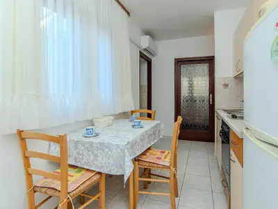 Ferienwohnung für 4 Personen (53 m²) in Privlaka 2/10