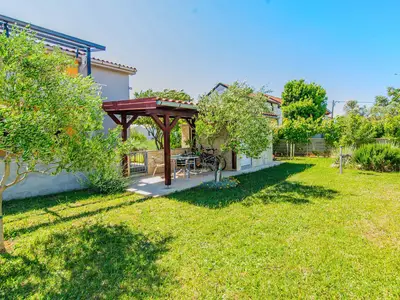 Ferienwohnung für 4 Personen (65 m²) in Privlaka 2/10