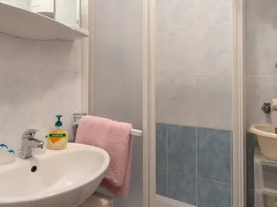 Ferienwohnung für 2 Personen (24 m²) in Privlaka 7/9