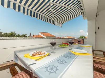 Ferienwohnung für 4 Personen (70 m²) in Privlaka 3/10