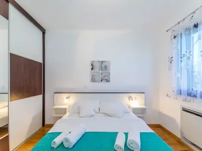 Ferienwohnung für 4 Personen (42 m²) in Privlaka 3/10