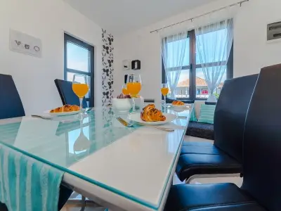 Ferienwohnung für 4 Personen (42 m²) in Privlaka 10/10