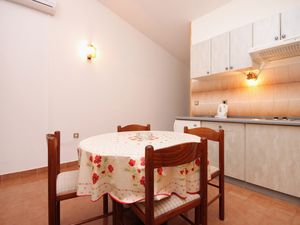 23930634-Ferienwohnung-3-Prizba-300x225-2