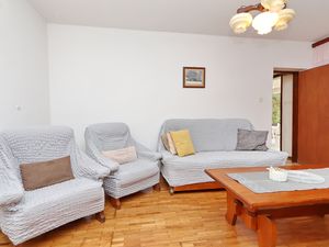 23927801-Ferienwohnung-5-Prizba-300x225-1