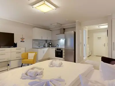 Ferienwohnung für 2 Personen (36 m²) in Binz (Ostseebad) 1/10