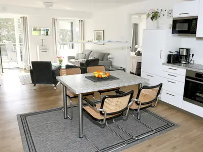 Ferienwohnung für 4 Personen (83 m²) in Binz (Ostseebad) 1/10