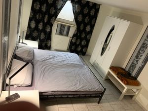 23148467-Ferienwohnung-2-Prüm-300x225-5