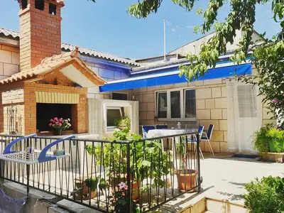 Ferienwohnung für 4 Personen in Pučišća 1/10