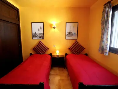 Schlafbereich. Schlafzimmer mit 2 Einzelbetten