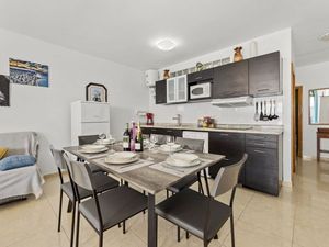 23663695-Ferienwohnung-4-Puerto del Carmen-300x225-4