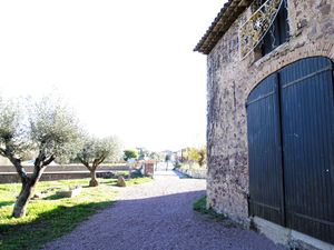 23868122-Ferienwohnung-4-Puget-Sur-Argens-300x225-5