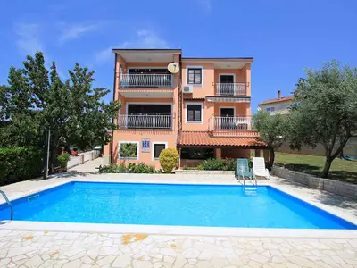 Ferienwohnung für 8 Personen (120 m²) in Pula (Istarska) 2/10