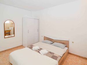 23781620-Ferienwohnung-2-Pula (Istarska)-300x225-2