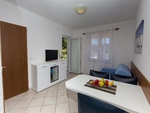 21980355-Ferienwohnung-2-Pula (Istarska)-300x225-3