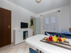 21980355-Ferienwohnung-2-Pula (Istarska)-300x225-4