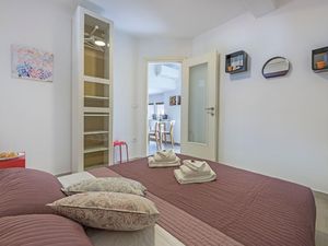 23134577-Ferienwohnung-6-Pula (Istarska)-300x225-5