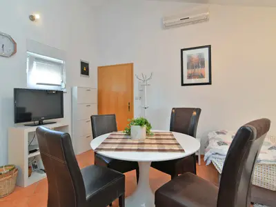 Ferienwohnung für 3 Personen (40 m²) in Štinjan 1/10