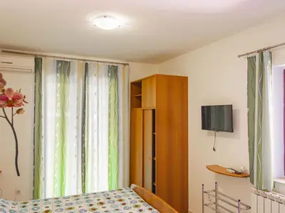 Ferienwohnung für 2 Personen (24 m²) in Štinjan 8/10