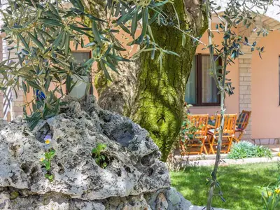 Ferienwohnung für 5 Personen (65 m²) in Pula (Istarska) 1/10