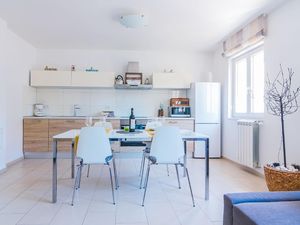 22436861-Ferienwohnung-6-Pula (Istarska)-300x225-1