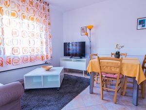 22446815-Ferienwohnung-4-Pula (Istarska)-300x225-3