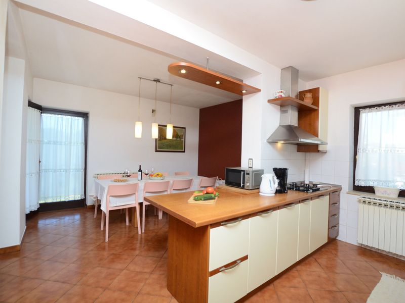 23942716-Ferienwohnung-6-Pula (Istarska)-800x600-0