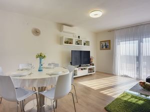 23697013-Ferienwohnung-6-Pula (Istarska)-300x225-5