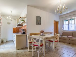 23730590-Ferienwohnung-6-Pula (Istarska)-300x225-2