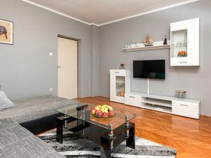 23723858-Ferienwohnung-6-Pula (Istarska)-300x225-4