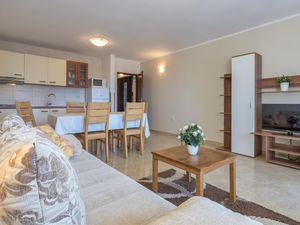 23737206-Ferienwohnung-5-Pula (Istarska)-300x225-1