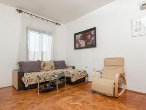 23745482-Ferienwohnung-6-Pula (Istarska)-300x225-4