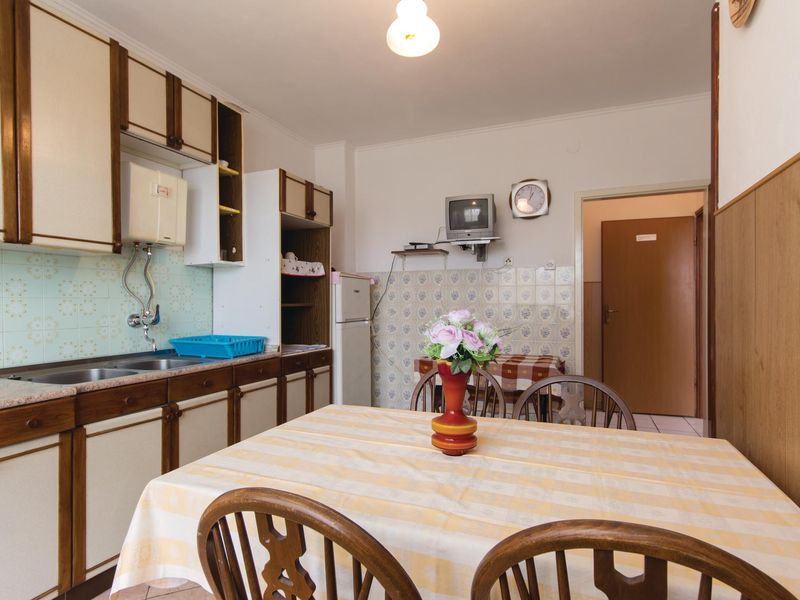 23747305-Ferienwohnung-5-Pula (Istarska)-800x600-1