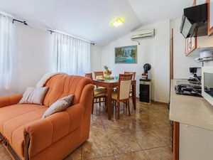 23753514-Ferienwohnung-3-Pula (Istarska)-300x225-1