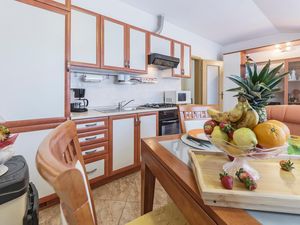 23753514-Ferienwohnung-3-Pula (Istarska)-300x225-2