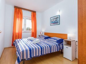 23758475-Ferienwohnung-4-Pula (Istarska)-300x225-4