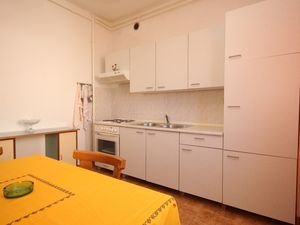 23929883-Ferienwohnung-5-Pula (Istarska)-300x225-5