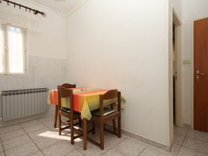 23929882-Ferienwohnung-4-Pula (Istarska)-300x225-1