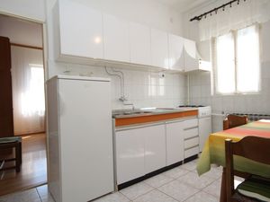 23929882-Ferienwohnung-4-Pula (Istarska)-300x225-3