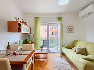 23574880-Ferienwohnung-3-Pula (Istarska)-300x225-1